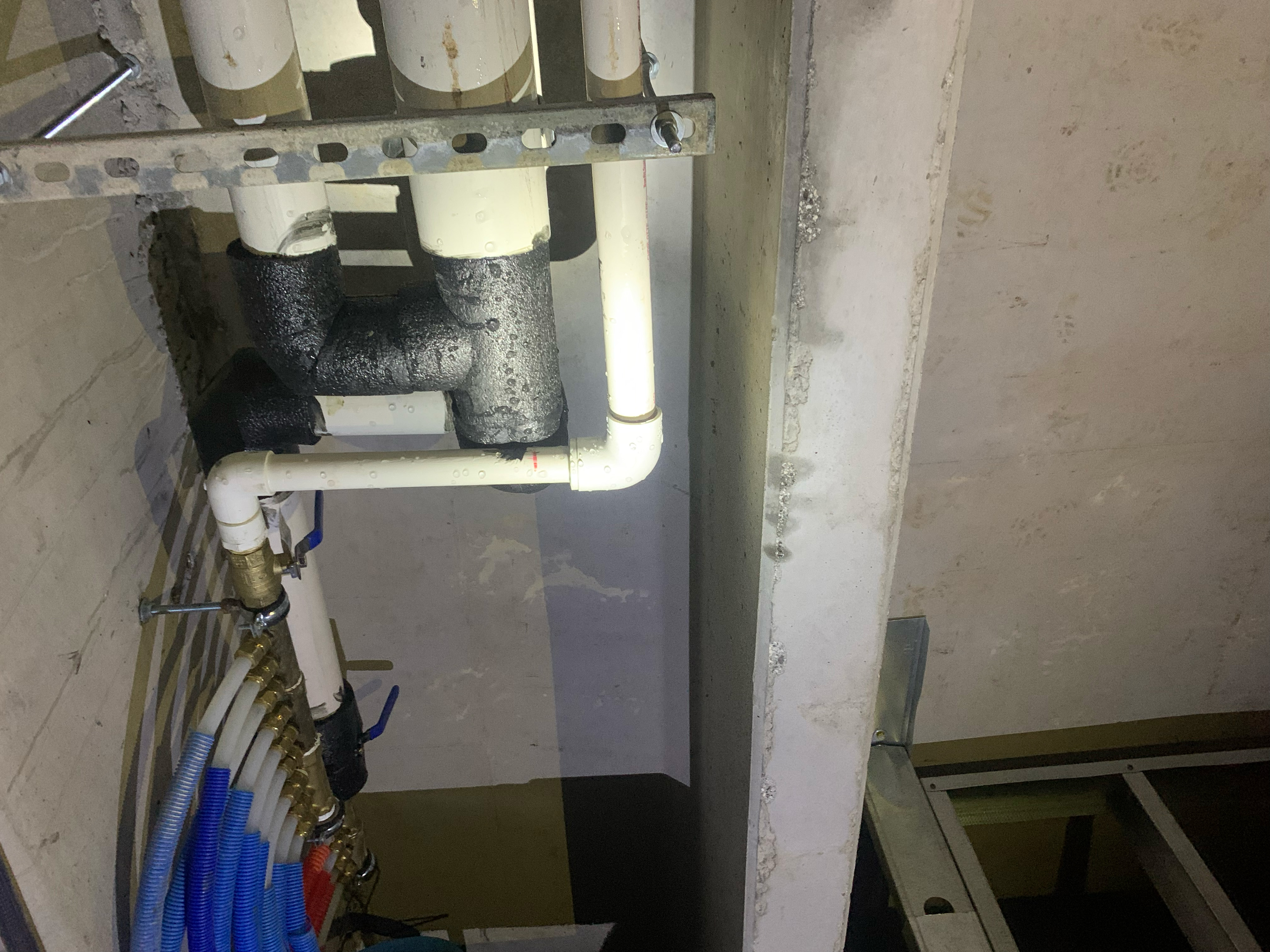 Estel - Electrical & Plumbing installation — Image 7